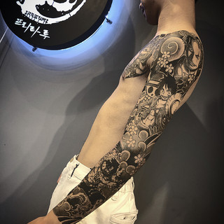 索隆印記 校園花臂文化中的動(dòng)漫符號(hào)與情感聯(lián)結(jié)